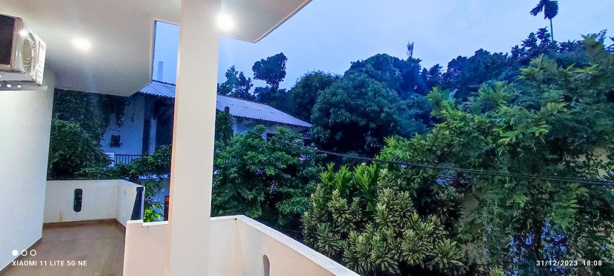 Villa Tanzanite Hikkaduwa Buitenkant foto