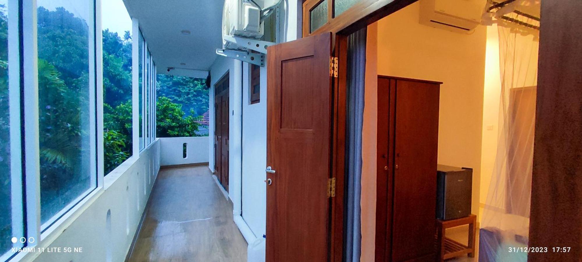 Villa Tanzanite Hikkaduwa Buitenkant foto