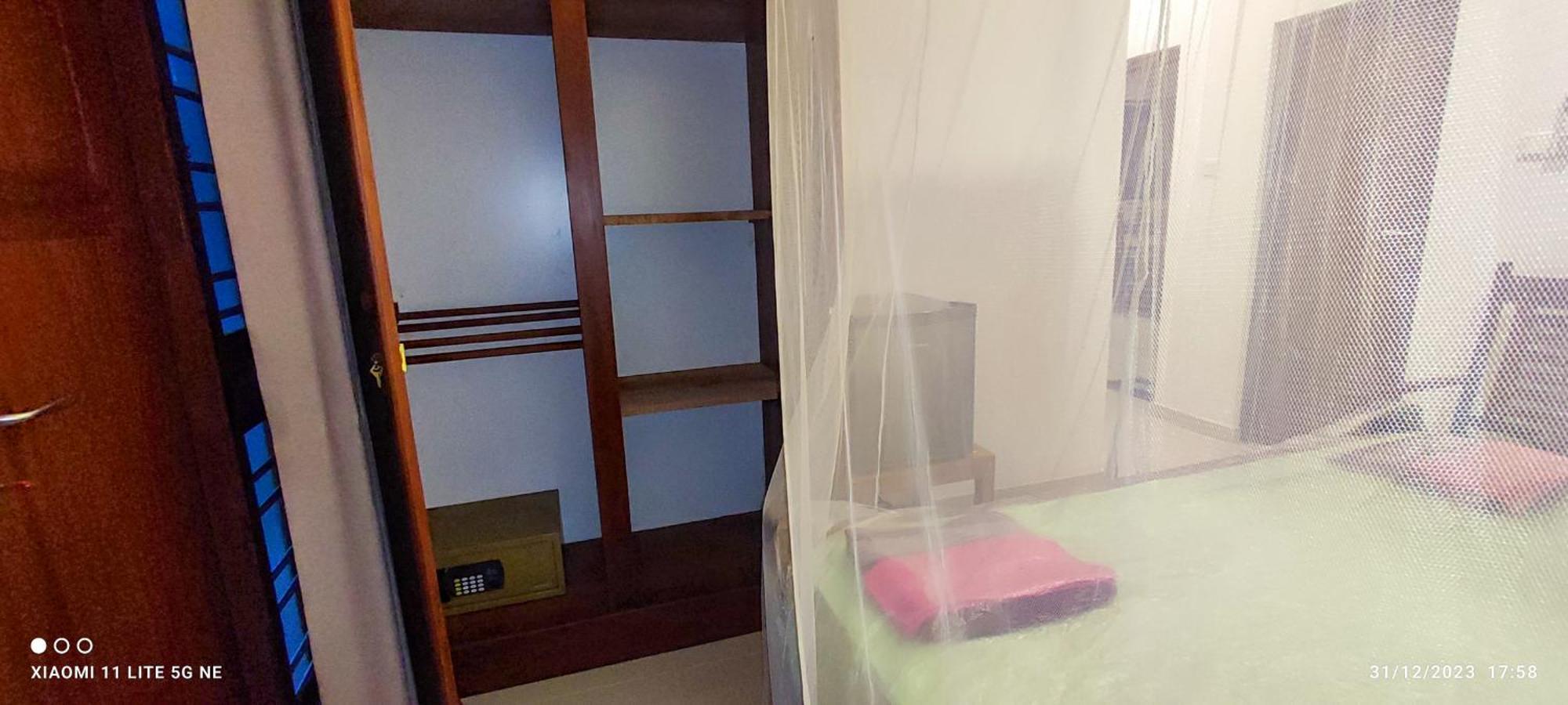 Villa Tanzanite Hikkaduwa Buitenkant foto